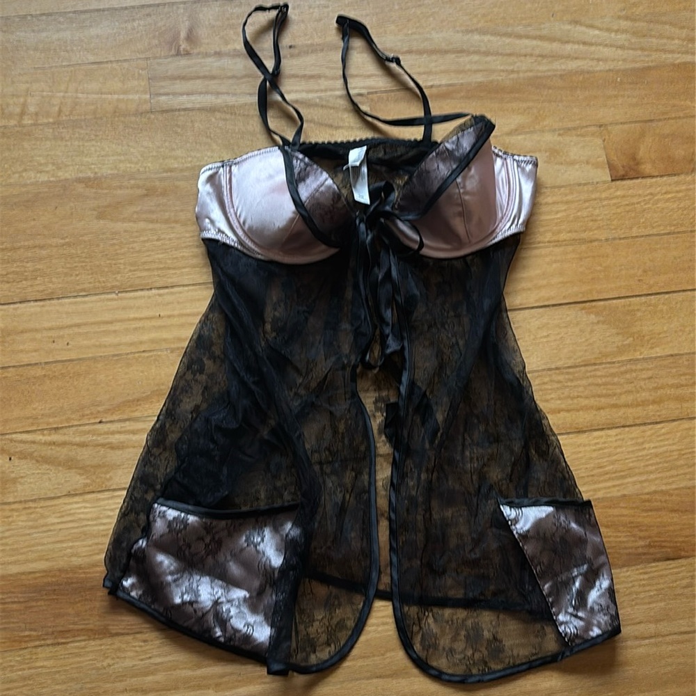 VS Lace Lingerie 34B